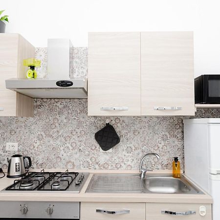 Vivimihome - Crespi House A 3 Minuti Dalla Metro Милан Экстерьер фото