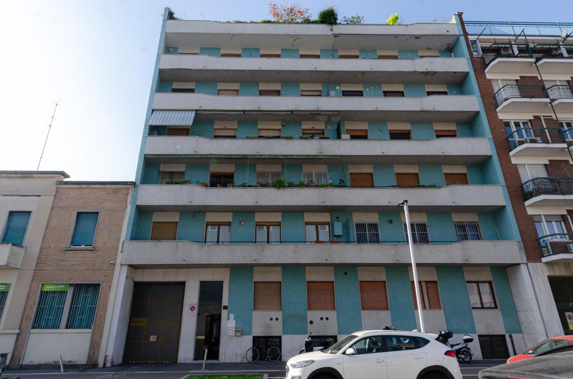 Vivimihome - Crespi House A 3 Minuti Dalla Metro Милан Экстерьер фото