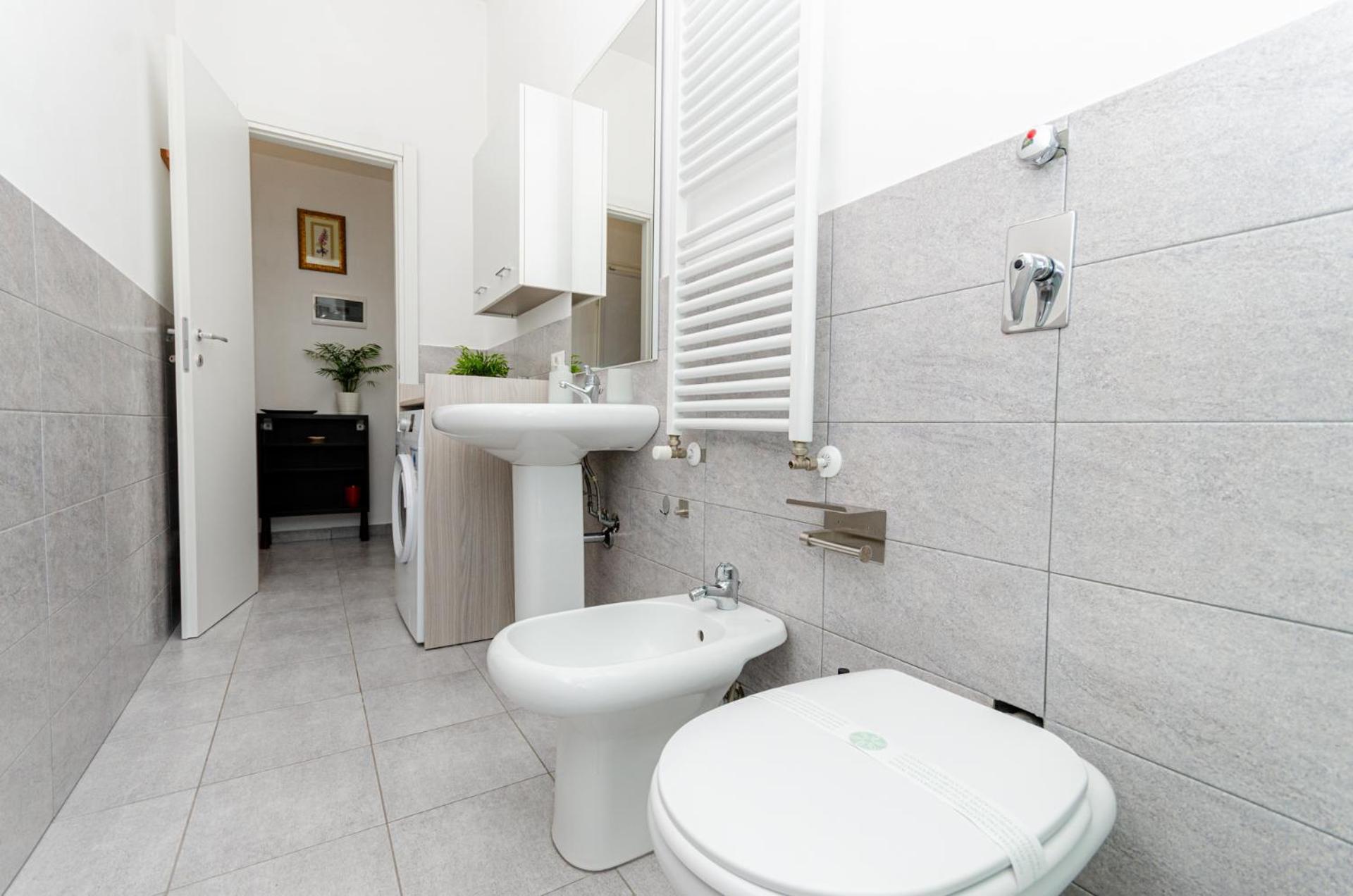 Vivimihome - Crespi House A 3 Minuti Dalla Metro Милан Экстерьер фото