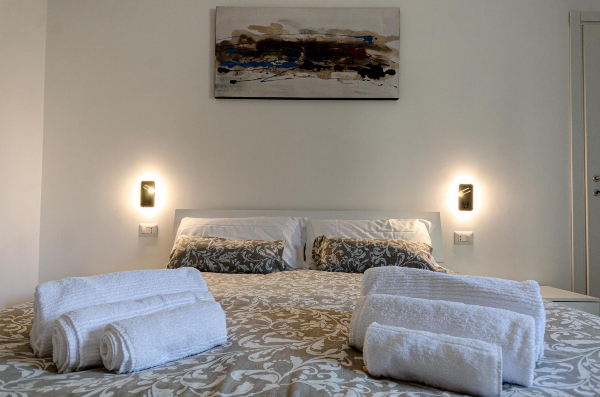 Vivimihome - Crespi House A 3 Minuti Dalla Metro Милан Экстерьер фото