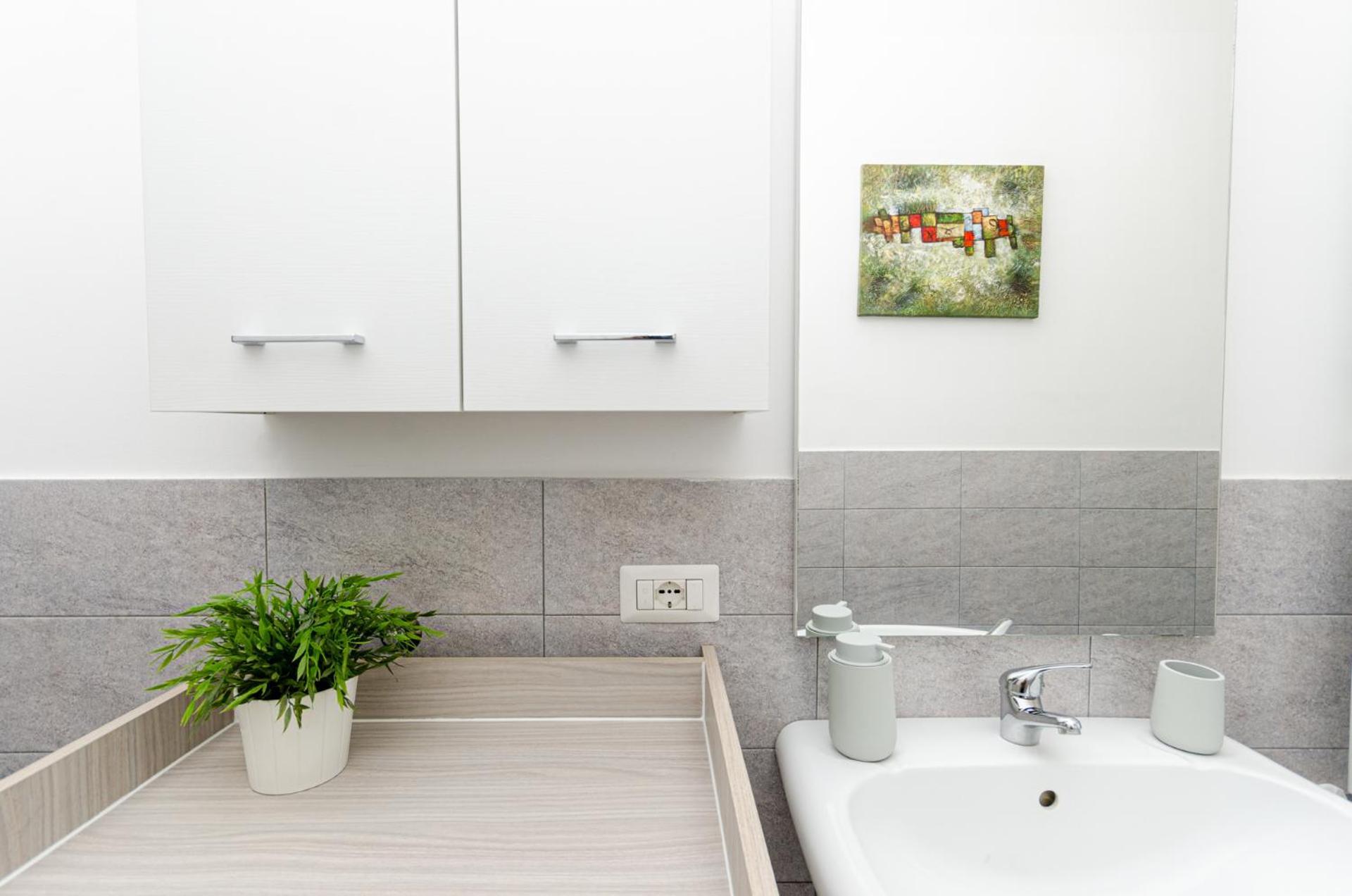 Vivimihome - Crespi House A 3 Minuti Dalla Metro Милан Экстерьер фото